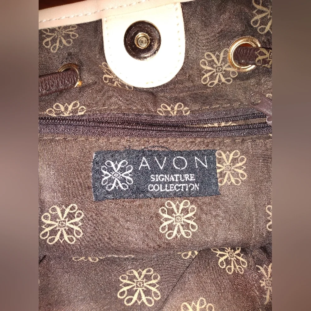 Avon Signature Collection Brown & White Satchel Purse, 2 Handles, Flower… - Picture 2 of 12